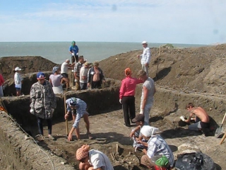 excavations of the kyz-aul necropolis. vbae-2015.