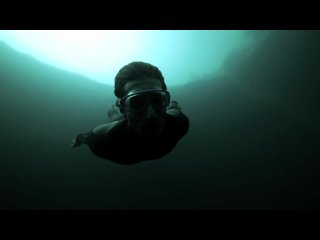 free diving: fall into the abyss
